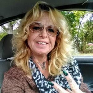 Meet your Posher, Tina